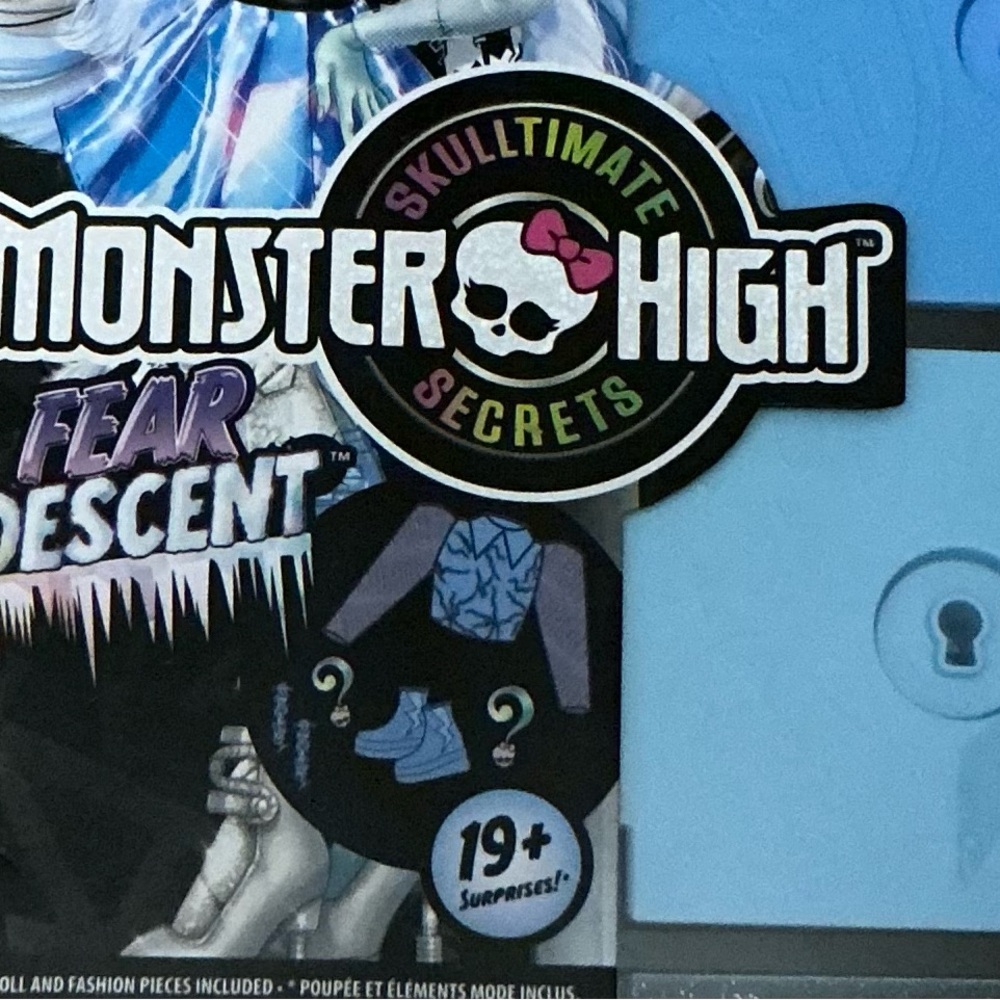 Monster High Skulltimate Secrets Fear Idescent Frankie Stein Set, NIB - Picture 3 of 8